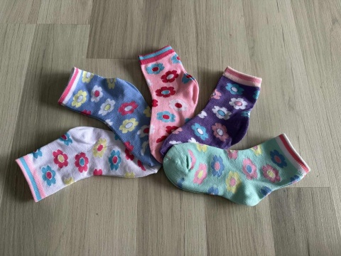 SKARPETKI DZIEWCZĘCE SKARPETKI DZIEWCZĘCE
